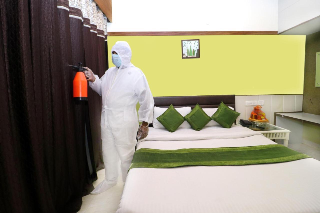 Hotel Seven- Center Of City Chandīgarh エクステリア 写真