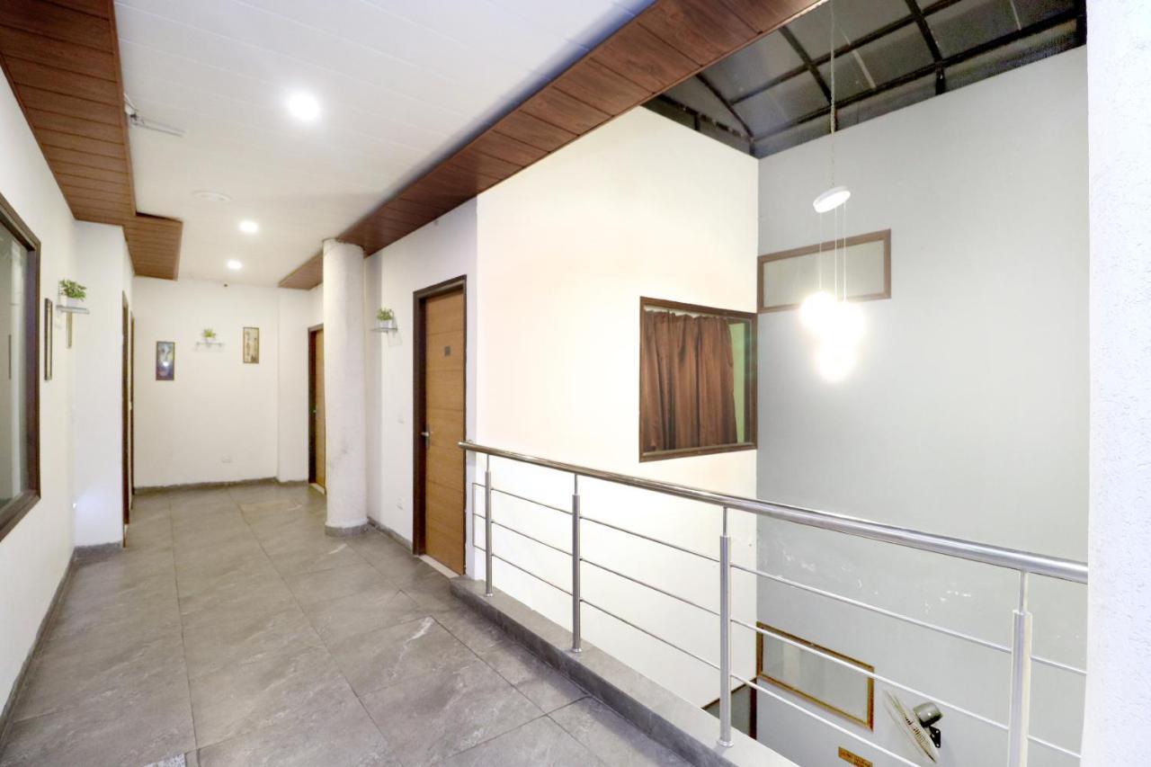 Hotel Seven- Center Of City Chandīgarh エクステリア 写真