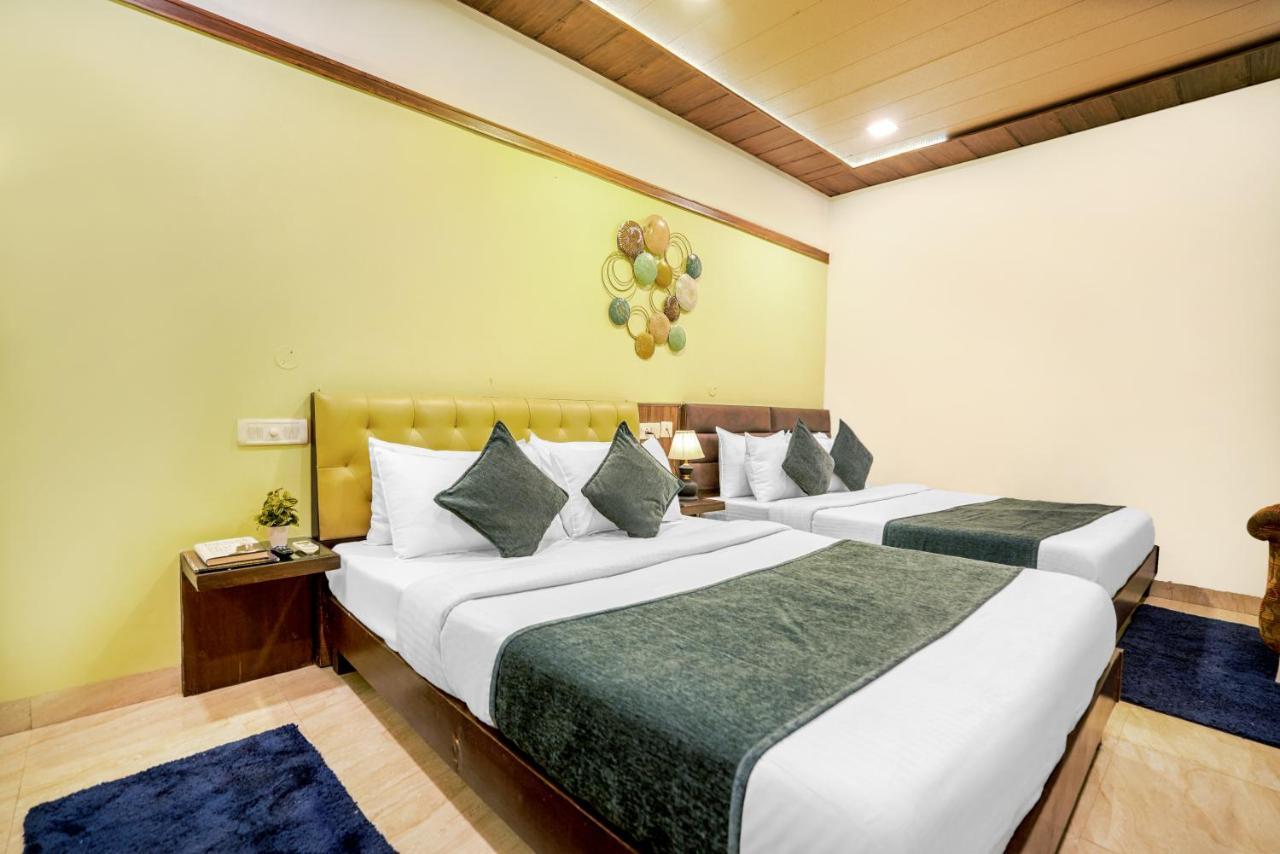 Hotel Seven- Center Of City Chandīgarh エクステリア 写真