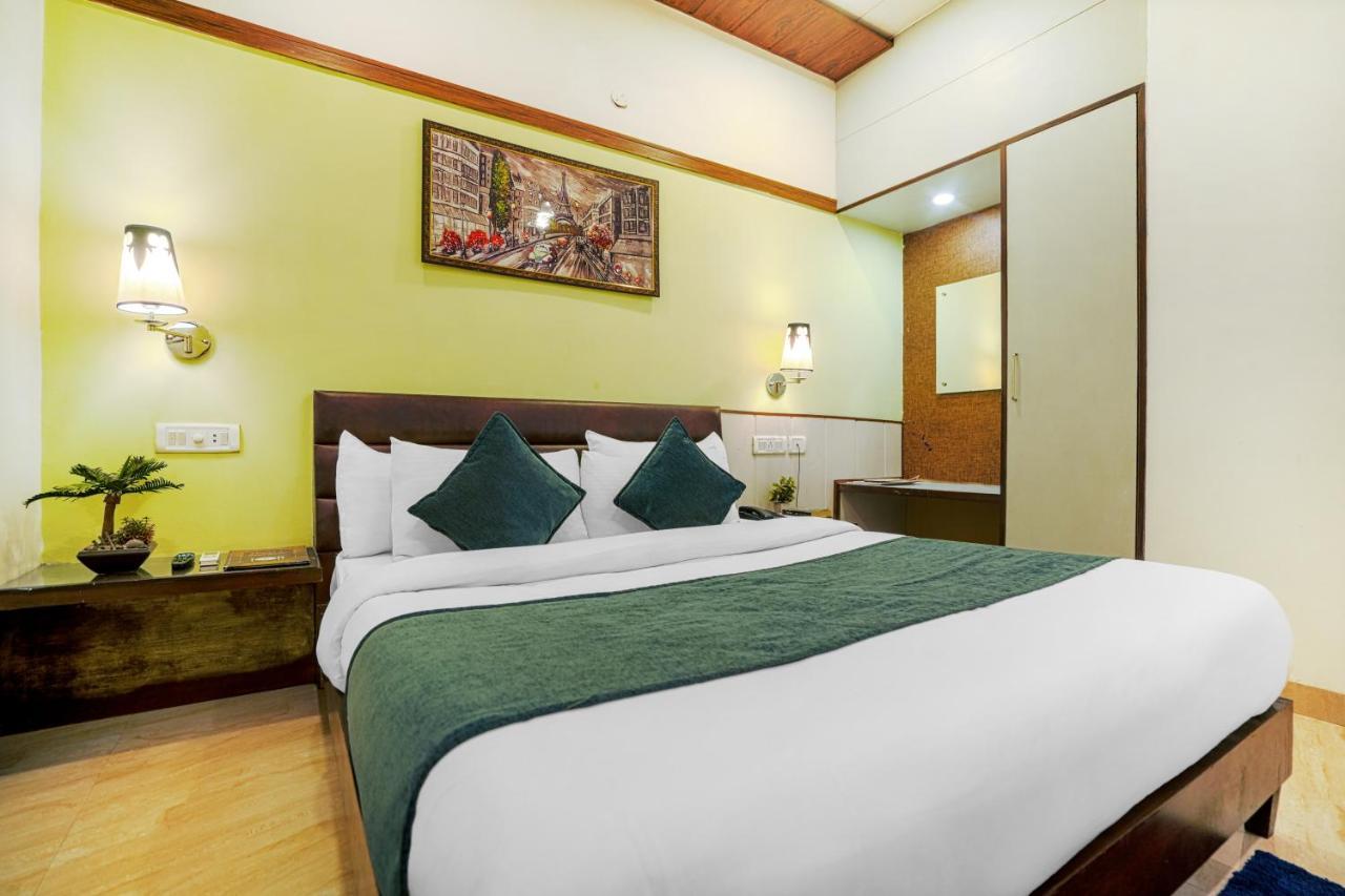 Hotel Seven- Center Of City Chandīgarh エクステリア 写真