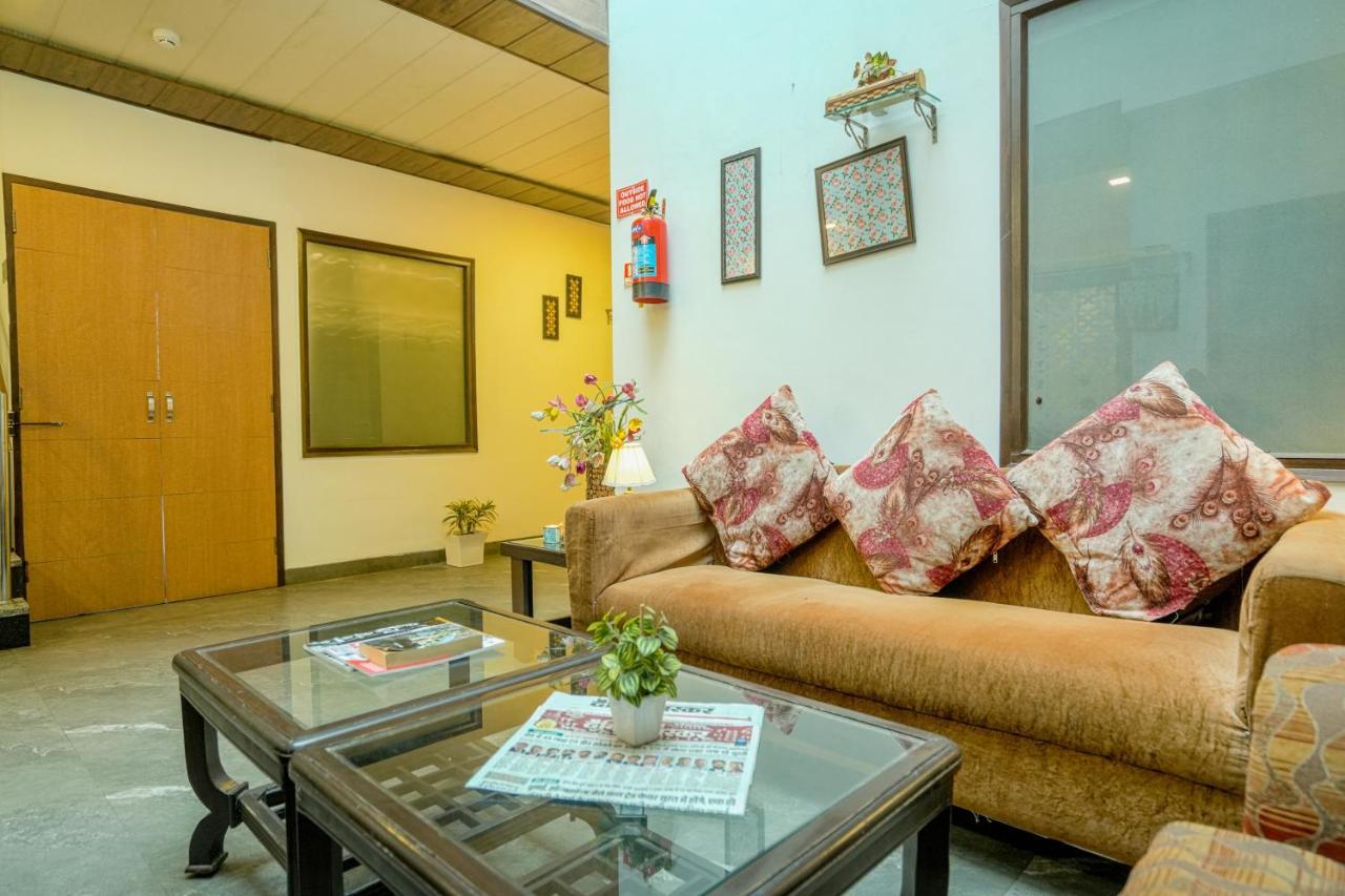 Hotel Seven- Center Of City Chandīgarh エクステリア 写真