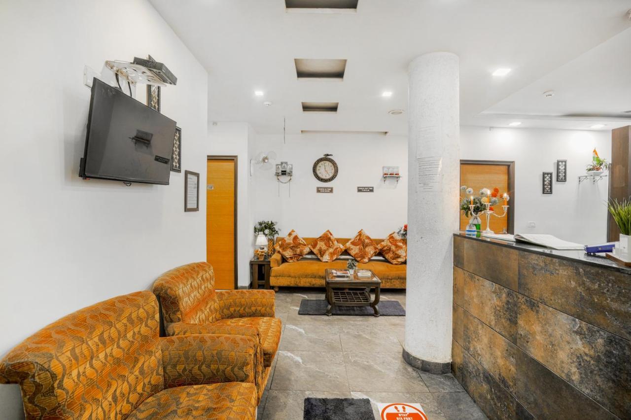 Hotel Seven- Center Of City Chandīgarh エクステリア 写真