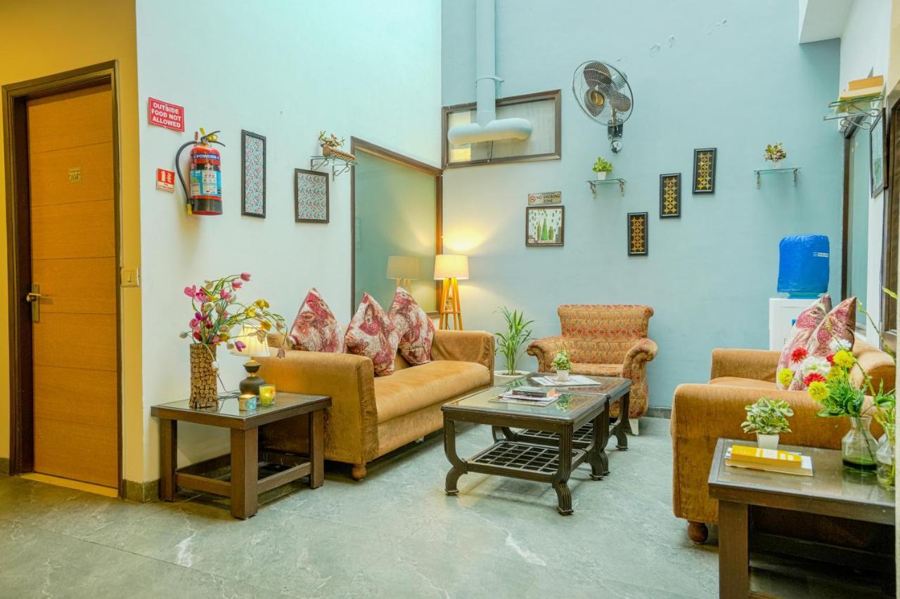 Hotel Seven- Center Of City Chandīgarh エクステリア 写真