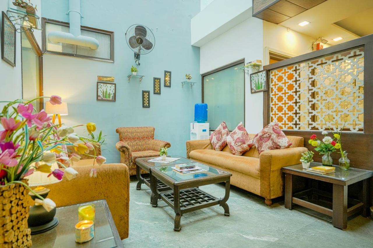 Hotel Seven- Center Of City Chandīgarh エクステリア 写真